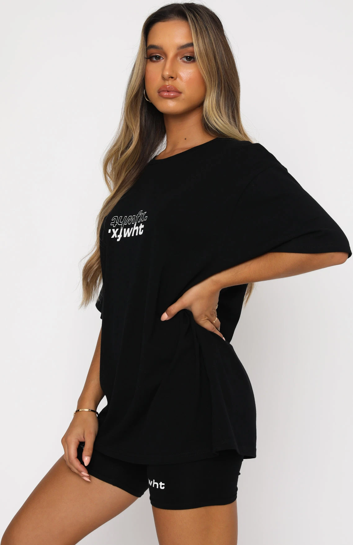 Catching Feelings Tee Black - Image 3