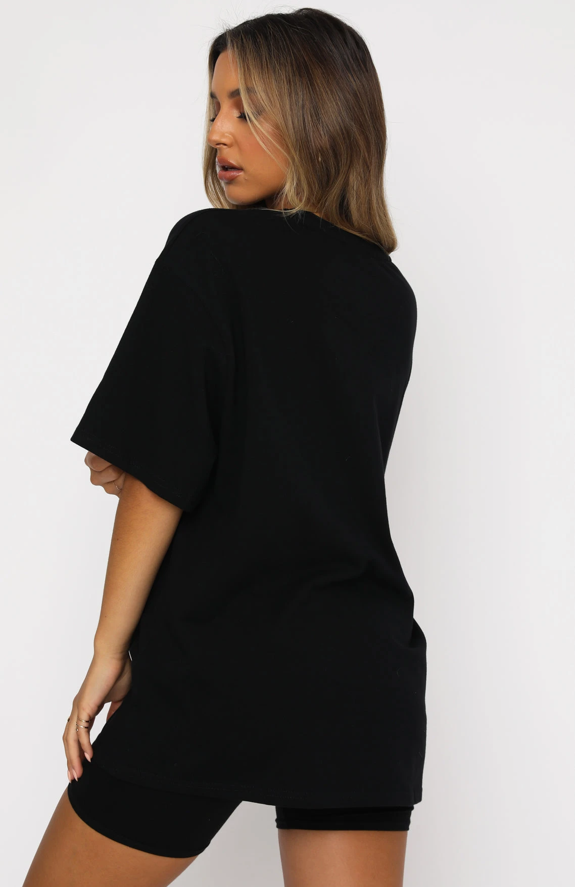 Catching Feelings Tee Black - Image 4