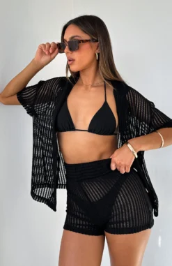 Not Letting Go Shorts Black